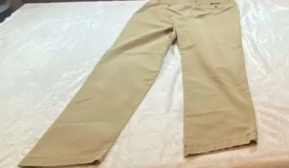 Banana Republic Mens Liv-In Slim-Straight Khaki Chino Pants Size 28x32
